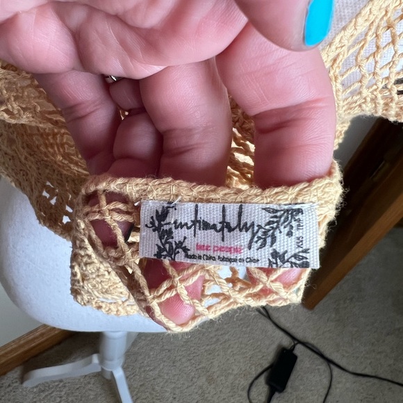 Free People Crochet Crop Top Size XS/S - Picture 5 of 10